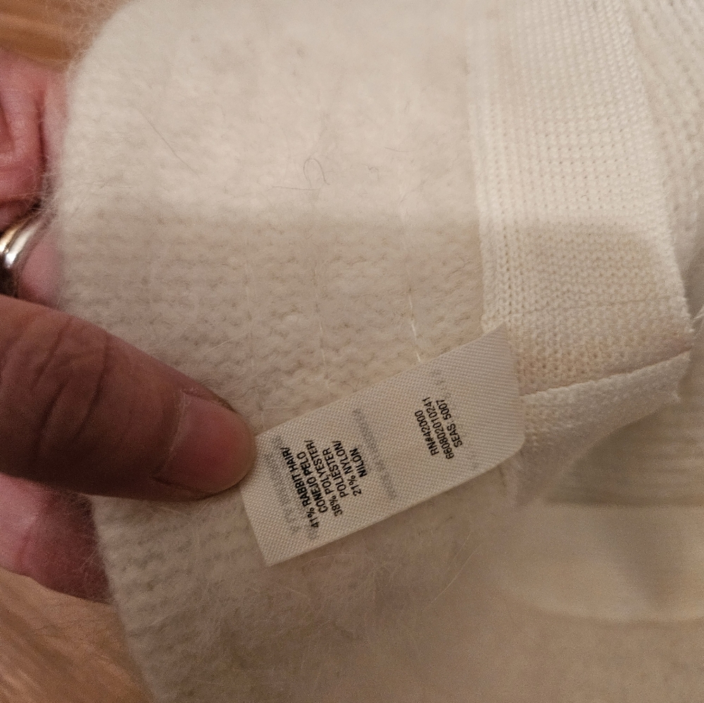 Angora Hat - Picture 2 of 3